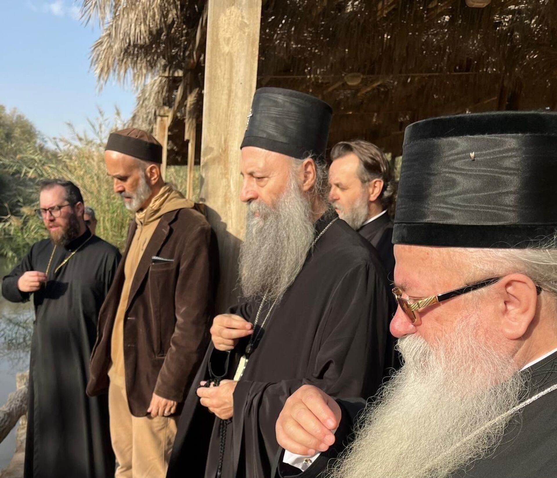 Молитва на реци Јордан, на месту где је Свети Јован крстио Господа Исуса Христа Молитва на реци Јордан, на месту где је Свети Јован крстио Господа Исуса Христа - Sputnik Србија, 1920, 14.12.2025