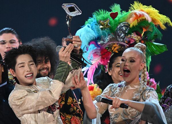 Дук Фук из Вијетнама, победник међународног музичког такмичења „Интервизија“.  - Sputnik Србија