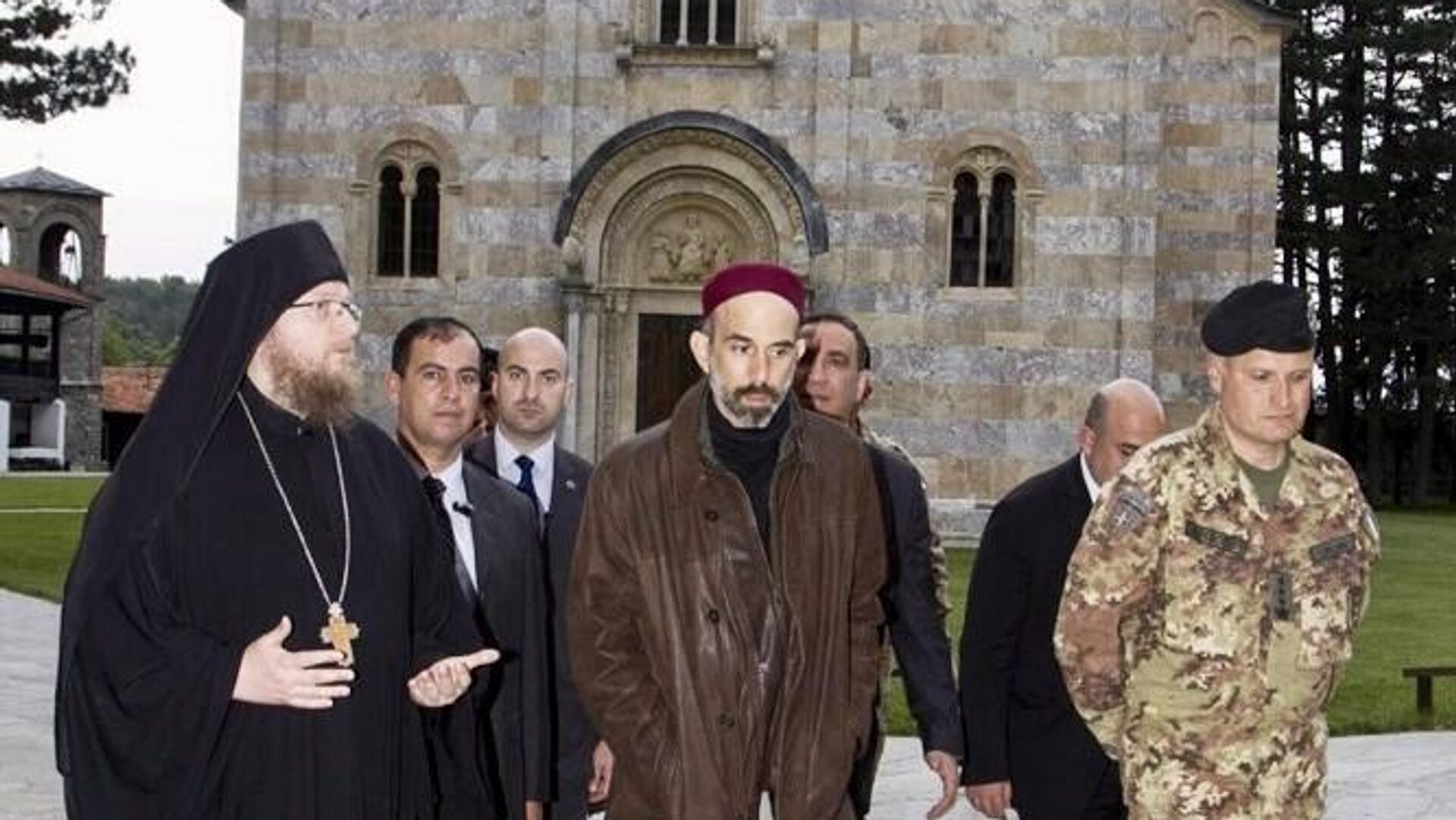 Сарадња међу људима различитих вера, треба да буде заснована на искреном поштовању Сарадња међу људима различитих вера, треба да буде заснована на искреном поштовању - Sputnik Србија, 1920, 15.12.2025