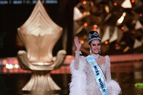 Опал Сучата Чуангсри са Тајланда на избору за Мис света у Хајдерабаду, Индији. - Sputnik Србија