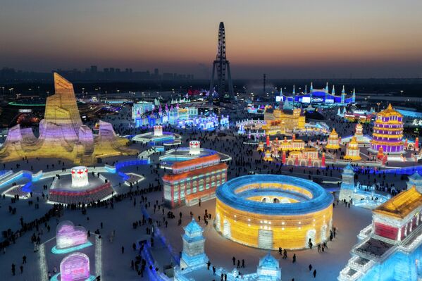 Услуге парка су надограђене како би биле практичније и ефикасније, а додато је више места за седење, тоалета и других јавних објеката. - Sputnik Србија