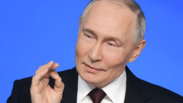 Putin: Ruska vojska snabdevena svim potrebnim oružjem, proizvodnja povećana više od 22 puta /video/