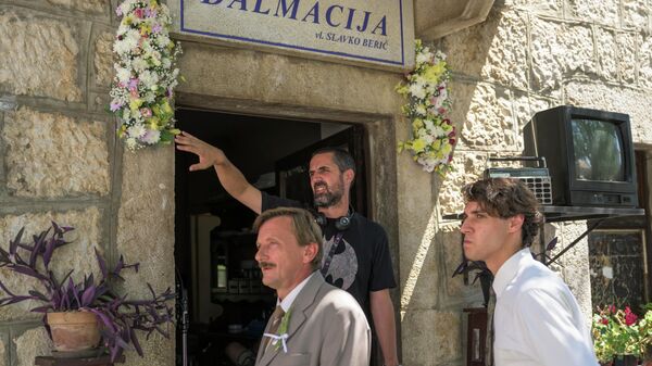 Saša Hajduković, Jovo Maksić i Ognjen Mićović tokom snimanja u Nikšiću - Sputnik Srbija