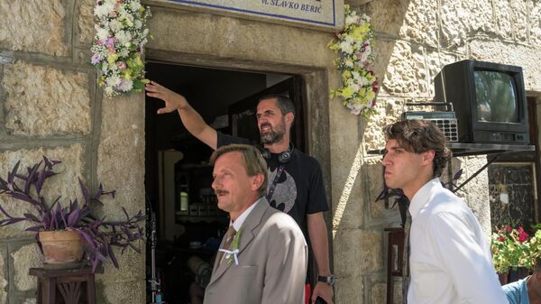 Саша Хајдуковић, Јово Максић и Огњен Мићовић током снимања у Никшићу - Sputnik Србија