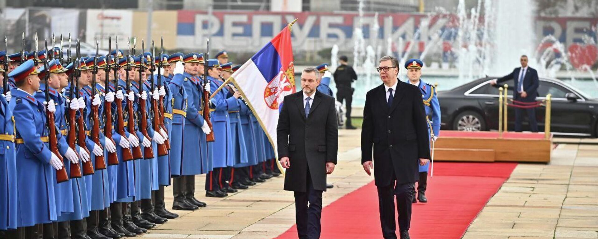 Председник Србије Александар Вучић и председник Словачке Петер Пелегрини  - Sputnik Србија, 1920, 21.12.2025