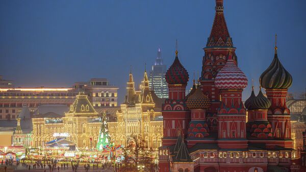 Црвени трг и храм Василија Блаженог у Москви - Sputnik Србија