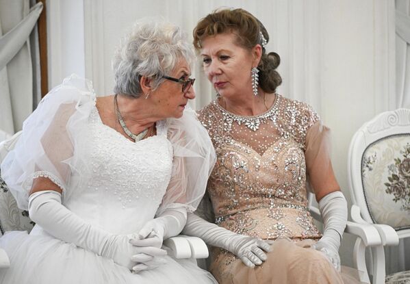 Учеснице Николајевског бала.  - Sputnik Србија