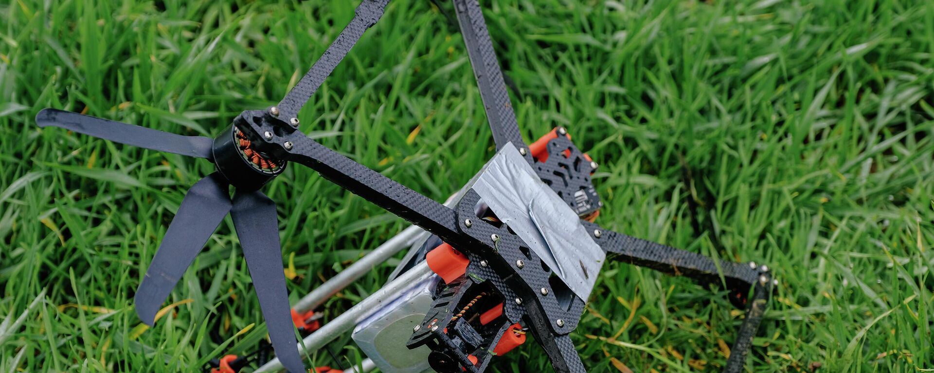 Дрон - Sputnik Србија, 1920, 09.04.2026