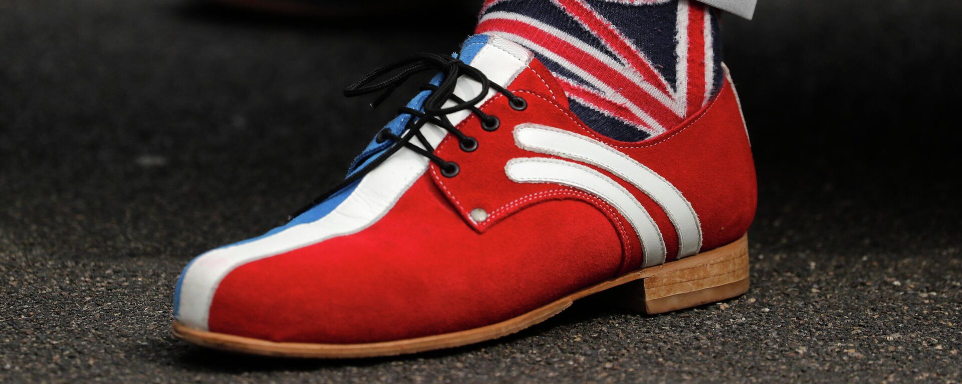 Britanska zastava na čarapi i cipelama - Sputnik Srbija, 1920, 24.12.2025