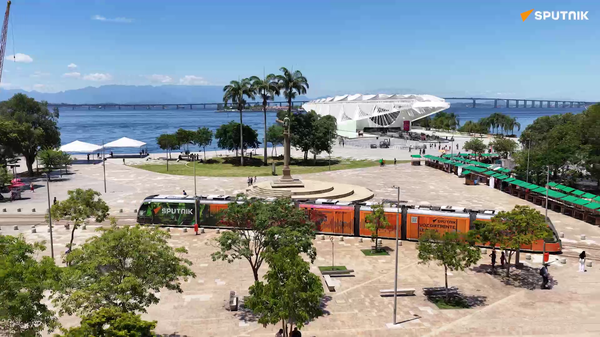 Tramvaj sa logom Sputnjika u Brazilu - Sputnik Srbija