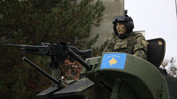 војник у Приштини - Sputnik Србија