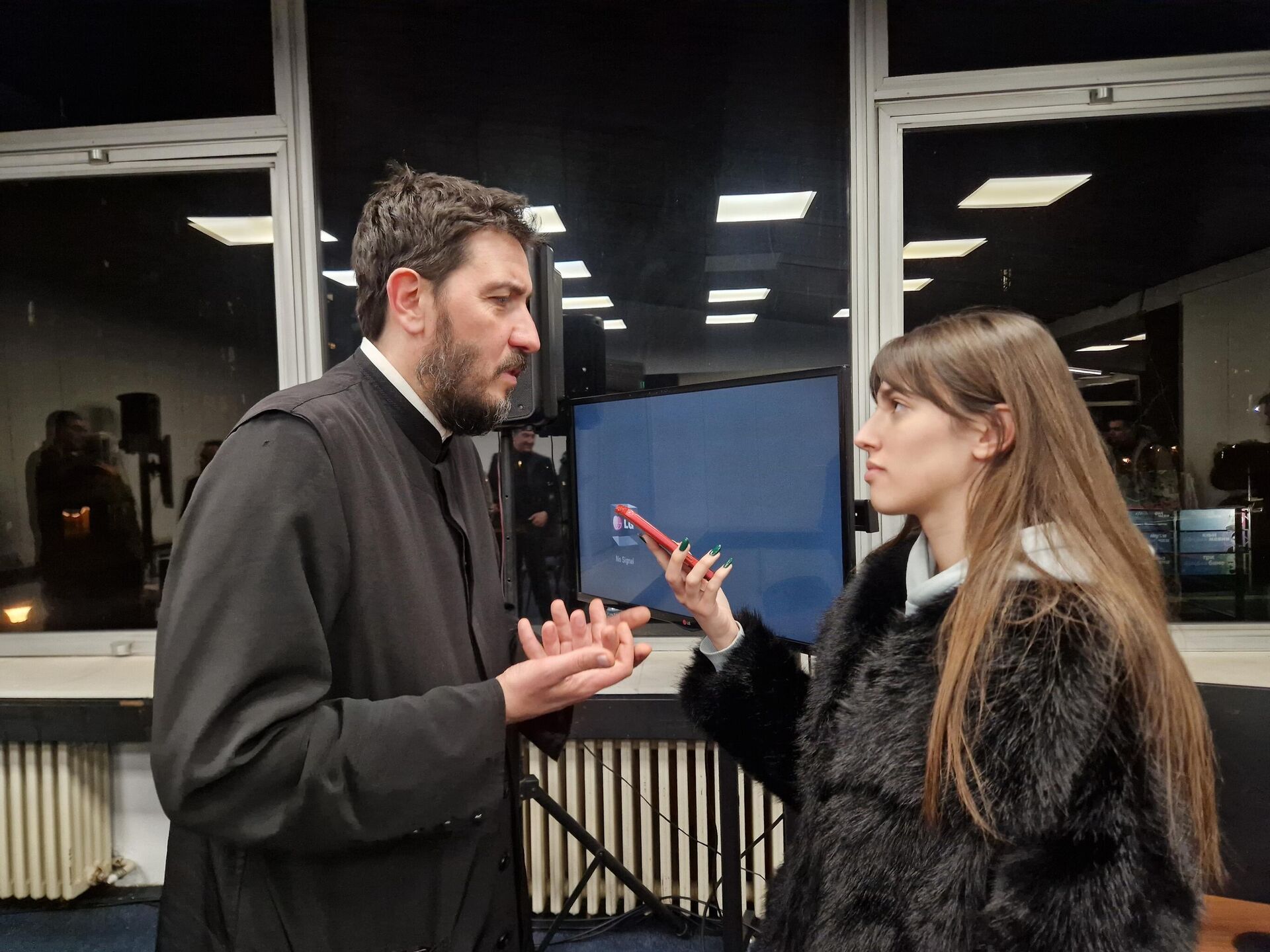 Otac Darko Nikolić organizovao je i vodio tribinu Duša Tvrđave - Sputnik Srbija, 1920, 28.12.2025