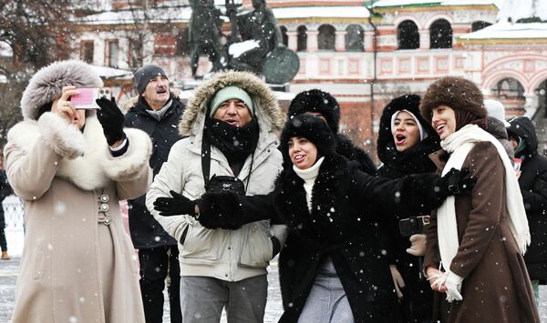 Русија је толико велика да има 11 временских зона и у једном делу земље може бити јутро, док је у другом већ ноћ. - Sputnik Србија