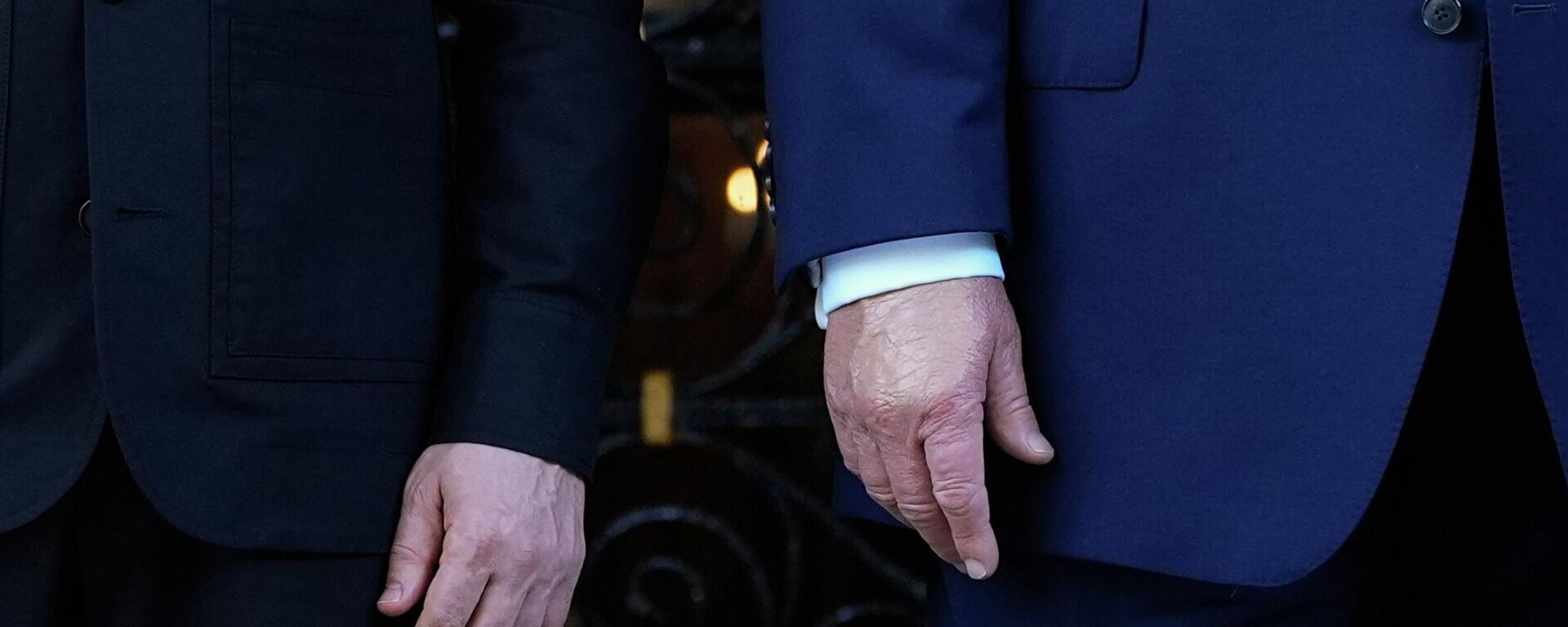 Владимир Зеленски и Доналд Трамп - Sputnik Србија, 1920, 29.12.2025