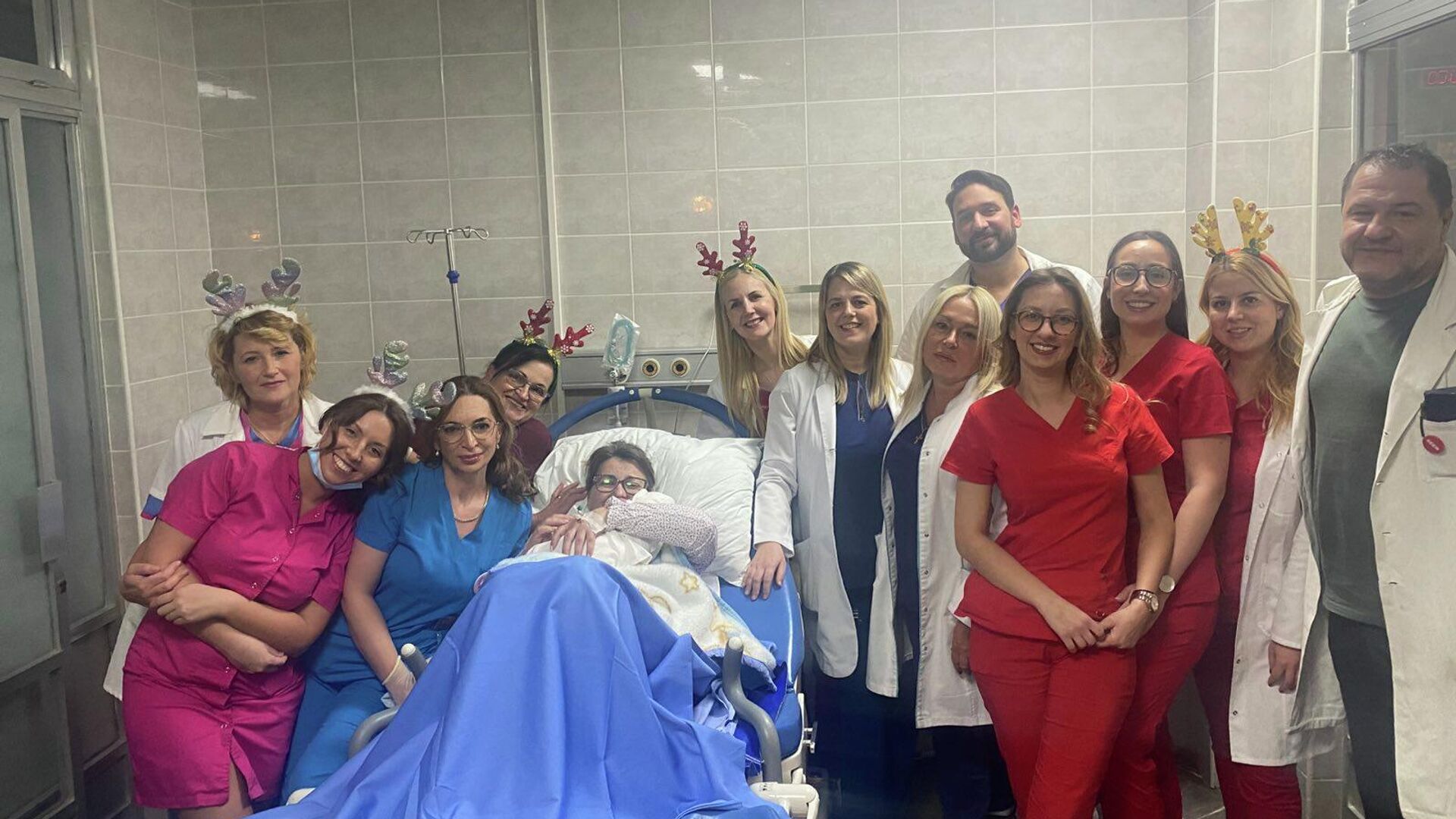 U GAK Narodni fron prva beba stigla tri sata nakon ponoći - Sputnik Srbija, 1920, 01.01.2026