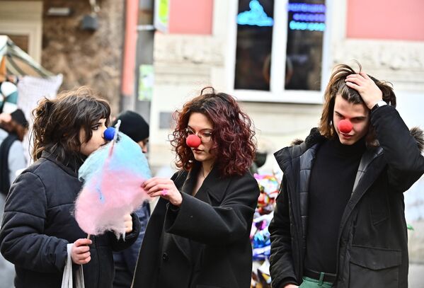 Ко каже да шећерну вуну воле само најмлађи - Sputnik Србија