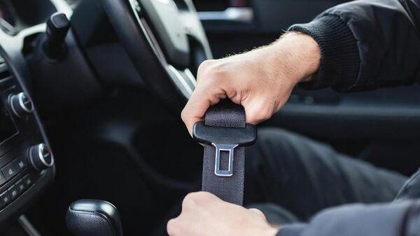 Везивање појаса - Sputnik Србија