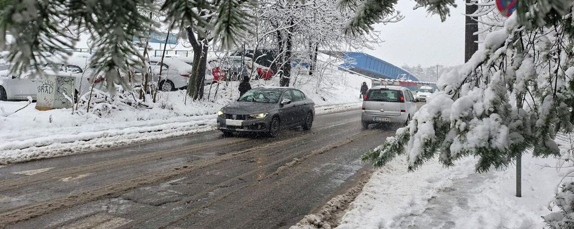 Снег на путу - Sputnik Србија, 1920, 17.02.2026