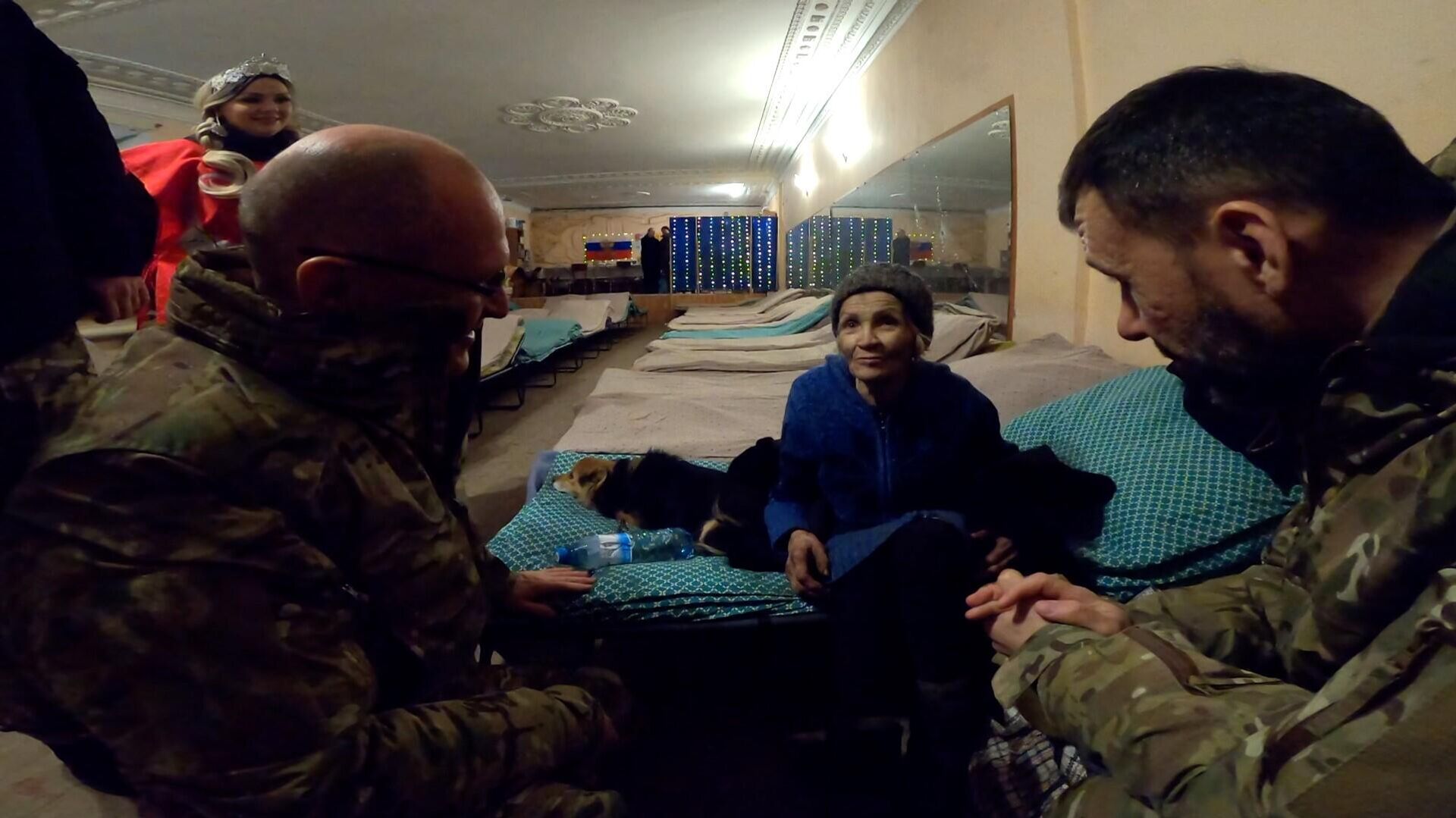 Руска војска са цивилима - Sputnik Србија, 1920, 07.01.2026