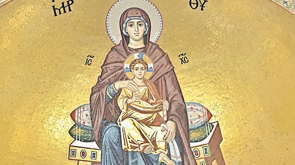 Данас је Велика Госпојина, један од највећих хришћанских празника посвећен Богородици