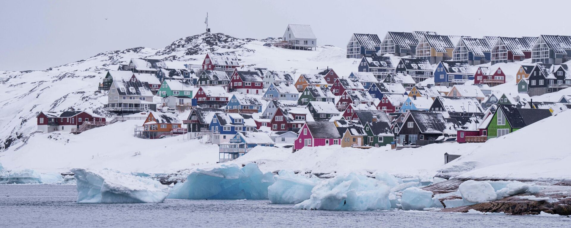 Куће прекривене снегом на Гренланду. - Sputnik Србија, 1920, 12.01.2026