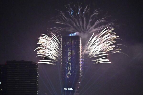 У поноћ, уз Нову годину, почела су и два велика празника - Мали Божић и дан Светог Василија Великог. - Sputnik Србија