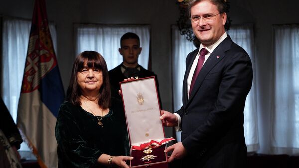 Књижевници Љиљани Хабјановић Ђуровић данас је свечано уручен орден Карађорђеве звезде првог степена, коју јој је доделио председник Србије Александар Вучић, а уручио министар културе Никола Селаковић - Sputnik Србија