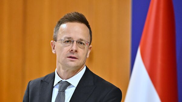 Сијарто: Добијамо рекордне количине гаса из Русије, оспорићемо забрану ЕУ