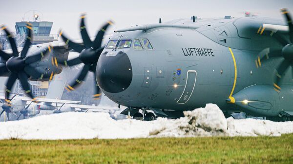 Транспортни авион Бундесвера уочи поласка на Гренланд. - Sputnik Србија