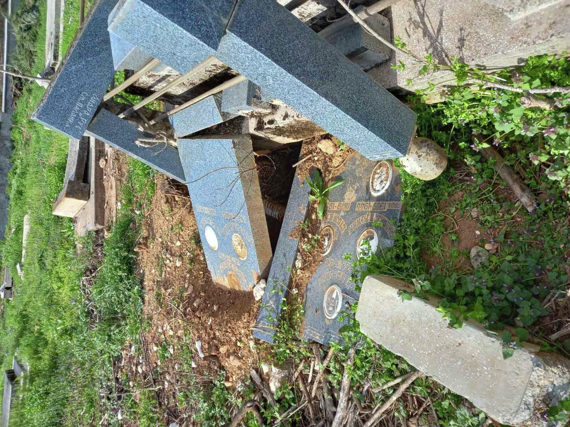 Православно гробље у Витомирици - Sputnik Србија, 1920, 05.03.2026