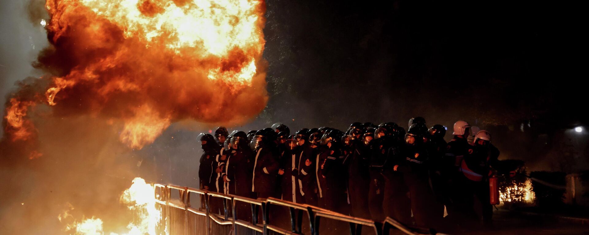 протест у Тирани - Sputnik Србија, 1920, 24.01.2026