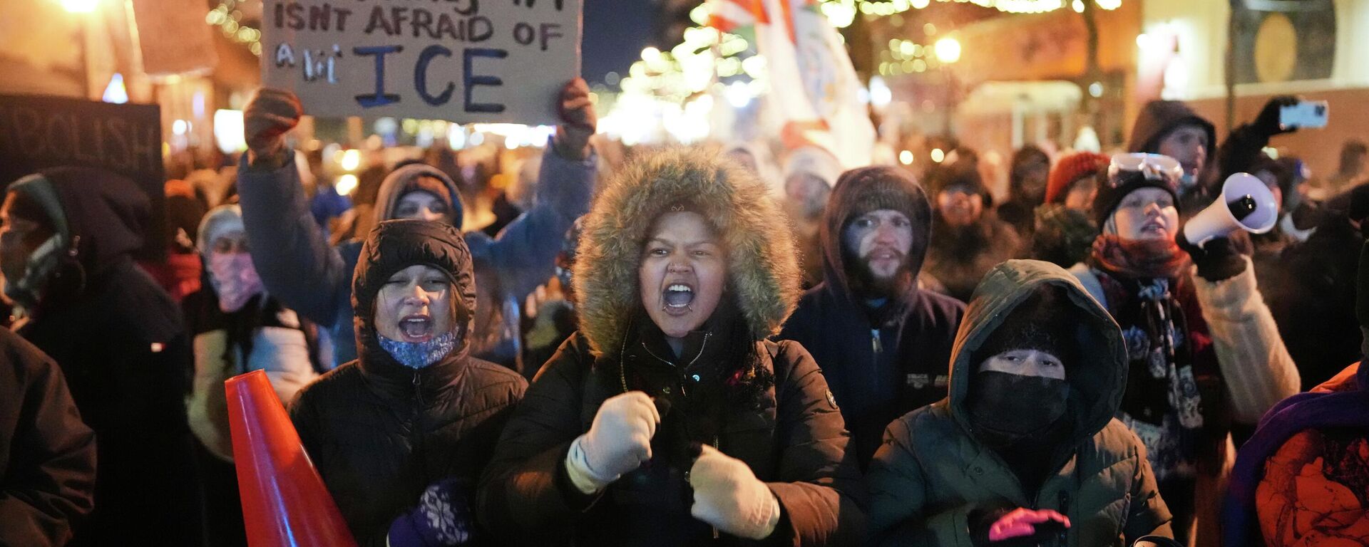 Demonstracije u SAD protiv imigracione službe. - Sputnik Srbija, 1920, 25.01.2026