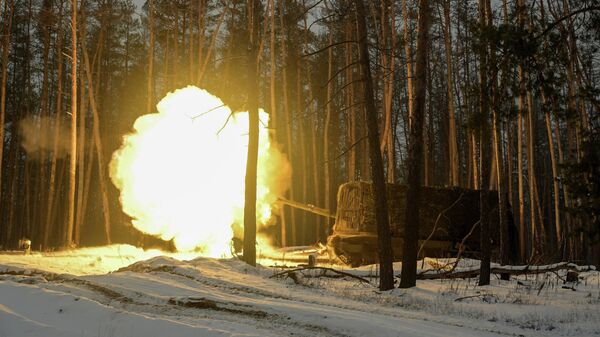 Паљба из тенка Т-90М прорив у зони специјалне војне операције - Sputnik Србија