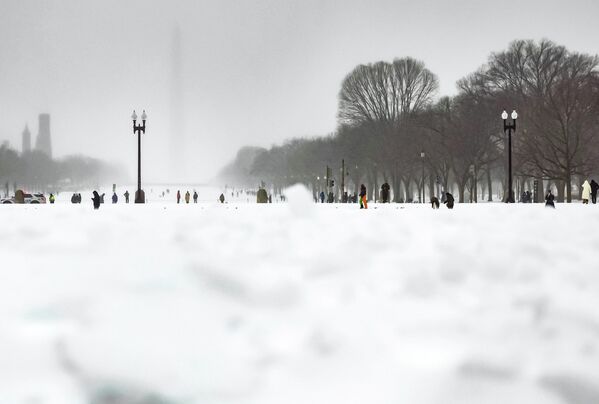 Последице снежних падавина у Вашингтону. - Sputnik Србија