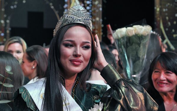 Амира Шарипова, победница XXVIII републичког такмичења лепоте „Мис Татарстана 2026“. - Sputnik Србија