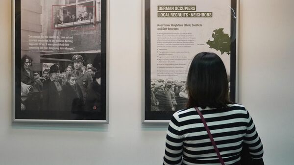 Izložba povodom Dana sećanja na Holokaust otvorena u Biblioteci grada Beograda - Sputnik Srbija