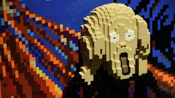 Interpretaciя klassičeskoй kartinы Эdvarda Munka Krik, sozdannaя iz 3991 kubika LEGO - Sputnik Srbija