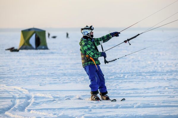 Залив је пун кајтера. - Sputnik Србија