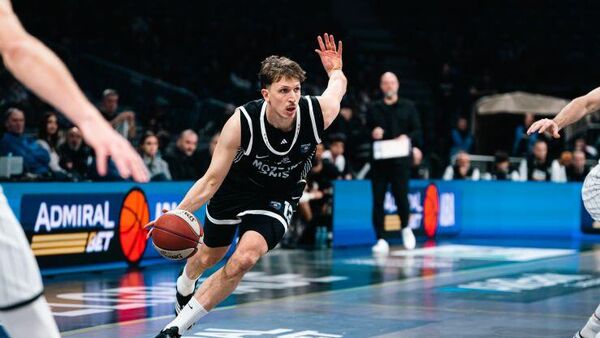 Aleksa Radanov - Sputnik Srbija