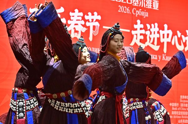 Репертоар сечуанске опере је богат и разноврстан. На сцени постоји више од 100 активних репертоара - Sputnik Србија