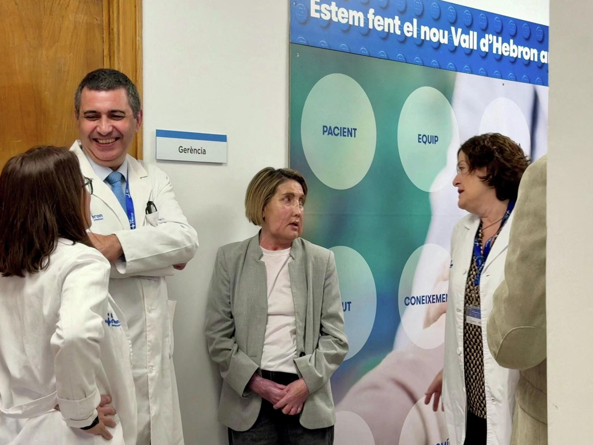 Карме са лекарима у Барселони - Sputnik Србија, 1920, 03.02.2026