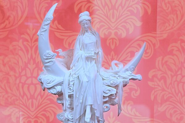 Мајстори Дехуа нису тражили лепоту у боји; тражили су хармонију у једноставности, чистоћи беле и елеганцији линија - Sputnik Србија