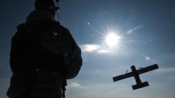 Боевая работа расчета БПЛА Молния батальона Каштана спецназа Ахмат в зоне СВО - Sputnik Србија