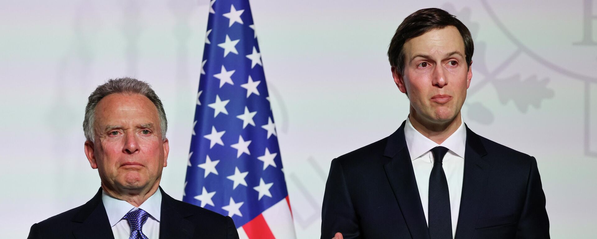 Специјални изасланик САД Стив Виткоф и Џаред Кушнер - Sputnik Србија, 1920, 25.04.2026