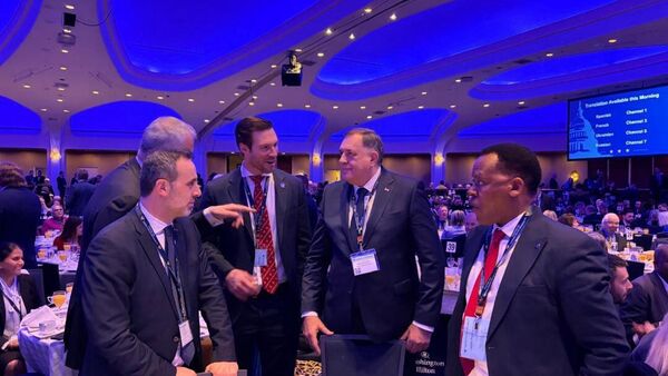 Милорад Додик на Молитвеном доручку у Вашингтону - Sputnik Србија