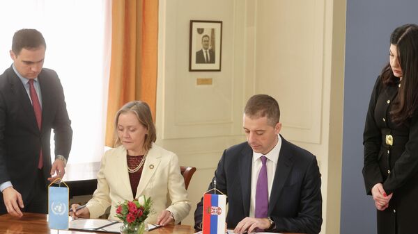 Marko Đurić i stalni koordinator Ujedinjenih nacija u Srbiji Matilde Mort. - Sputnik Srbija