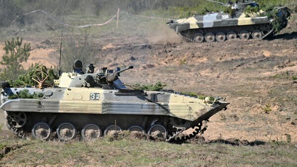 Лукашенко: Белорусија до краја године покреће домаћу производњу муниције