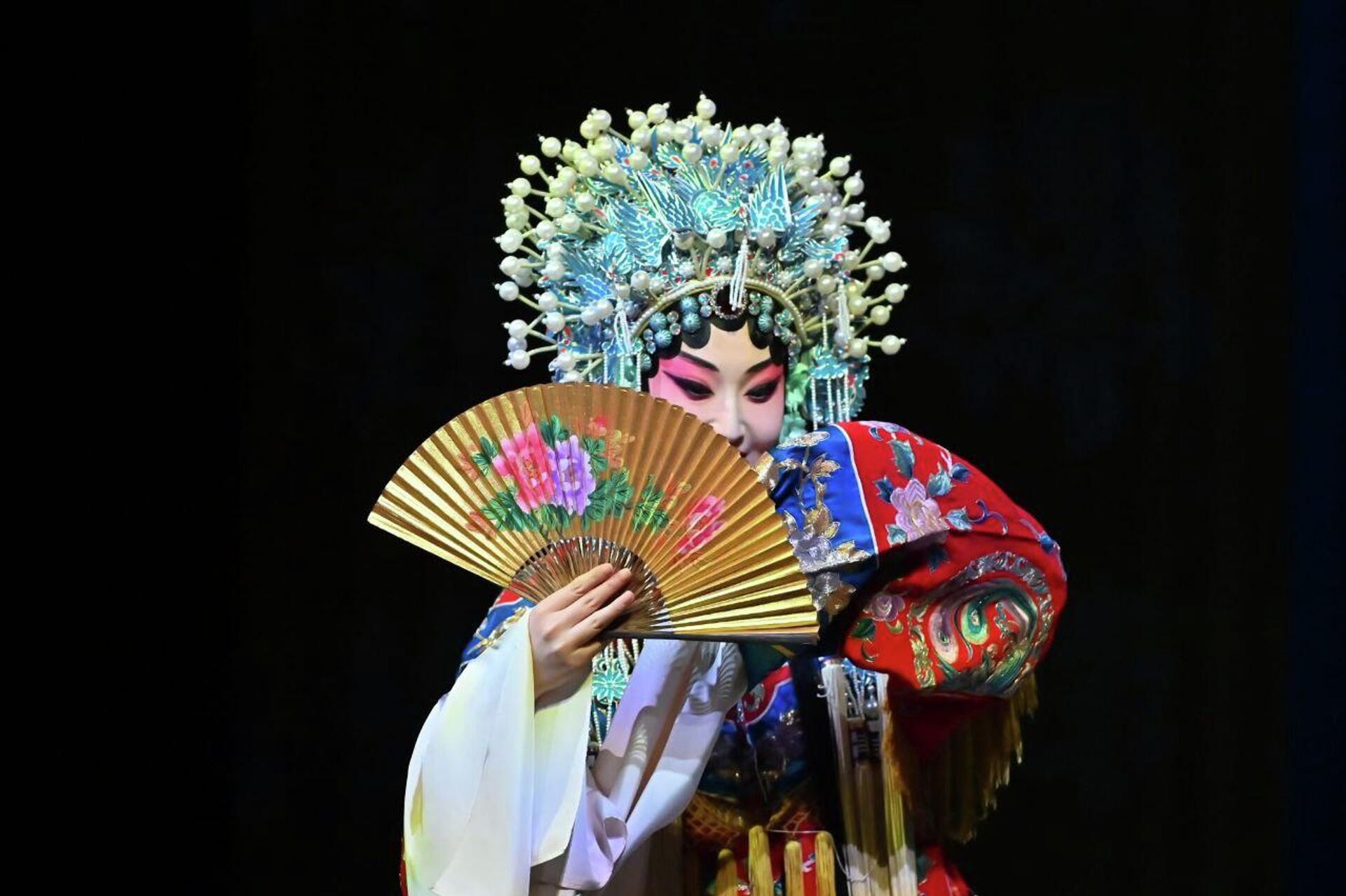 Kineska Nova godina obeležena uz melodije pekinške opere u Narodnom pozorištu  - Sputnik Srbija, 1920, 11.02.2026