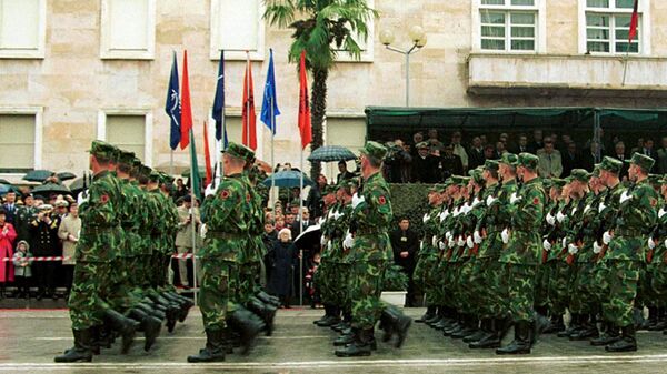 припадници Војске Албаније на војној паради у Тирани - Sputnik Србија
