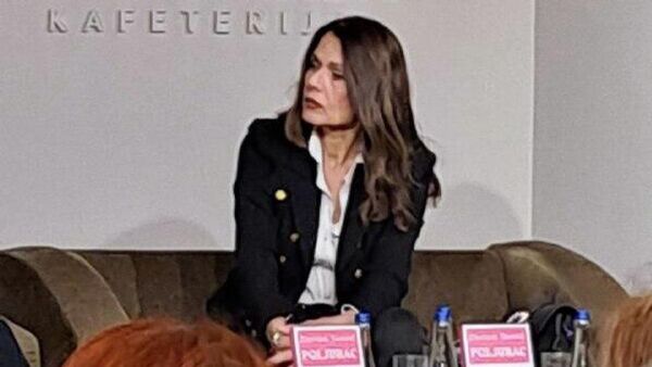 Ново издање књиге „Пољубац“ открива колико нам је блискост доступна